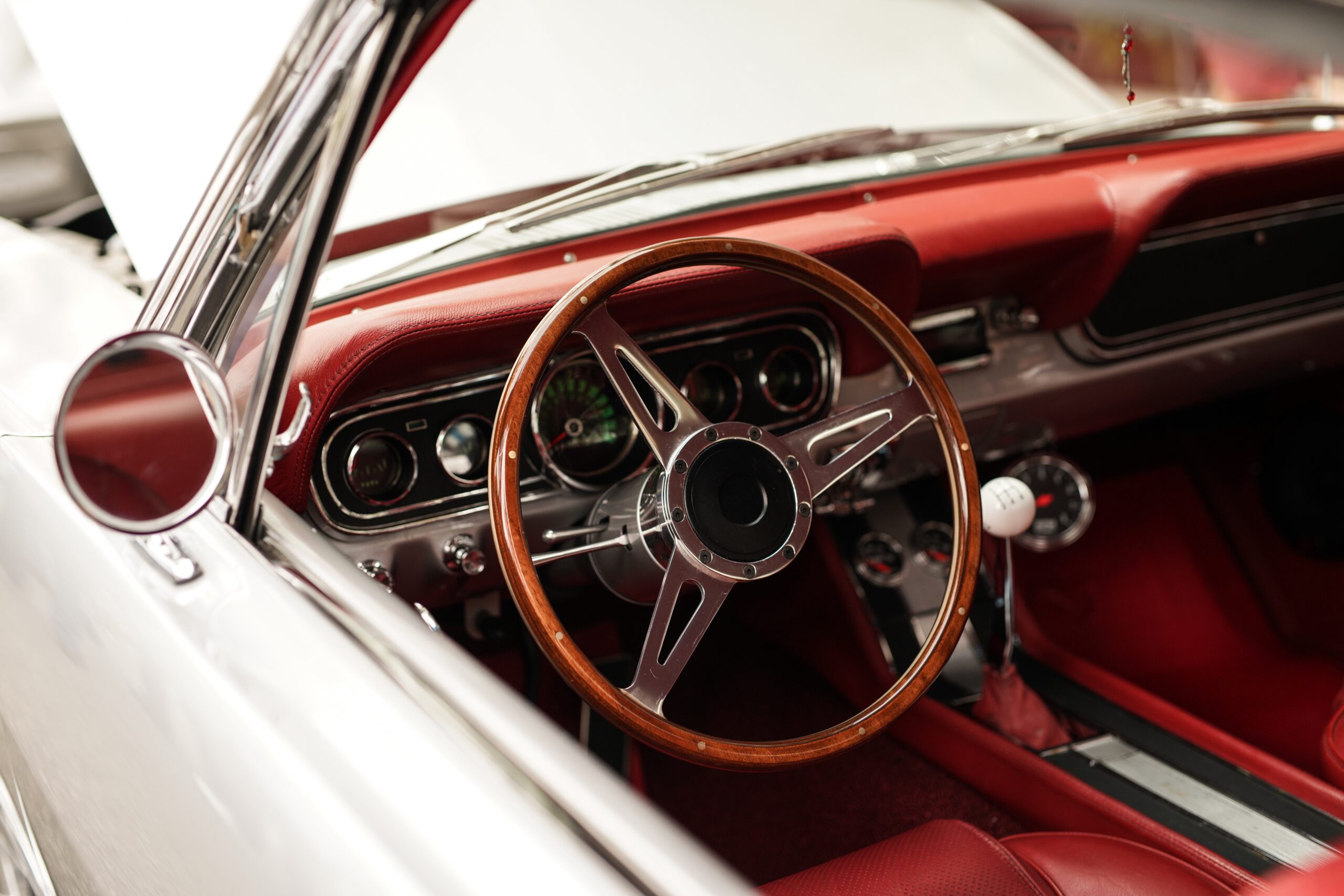 Oldtimer Innenraum und Lenkrad Mengert Gutachten